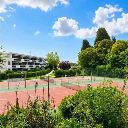 à Près De La Parking Et Piscine Antibes