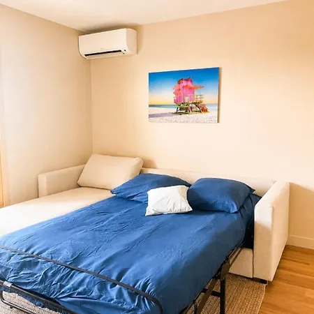 Appartement à Près De La Parking Et Piscine Antibes